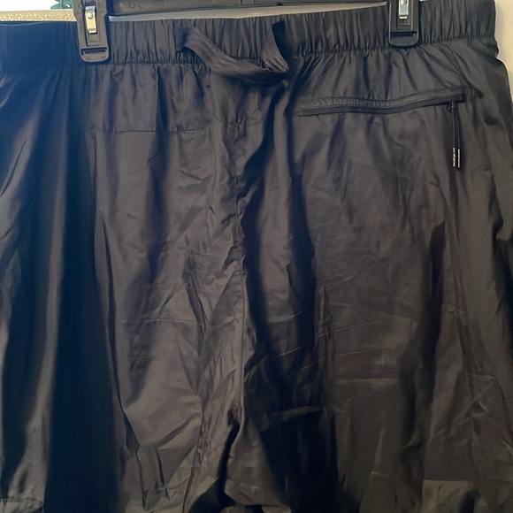 Nike Women’s XL Black Cargo Swoosh Pants 5 Pockets - Picture 8 of 12